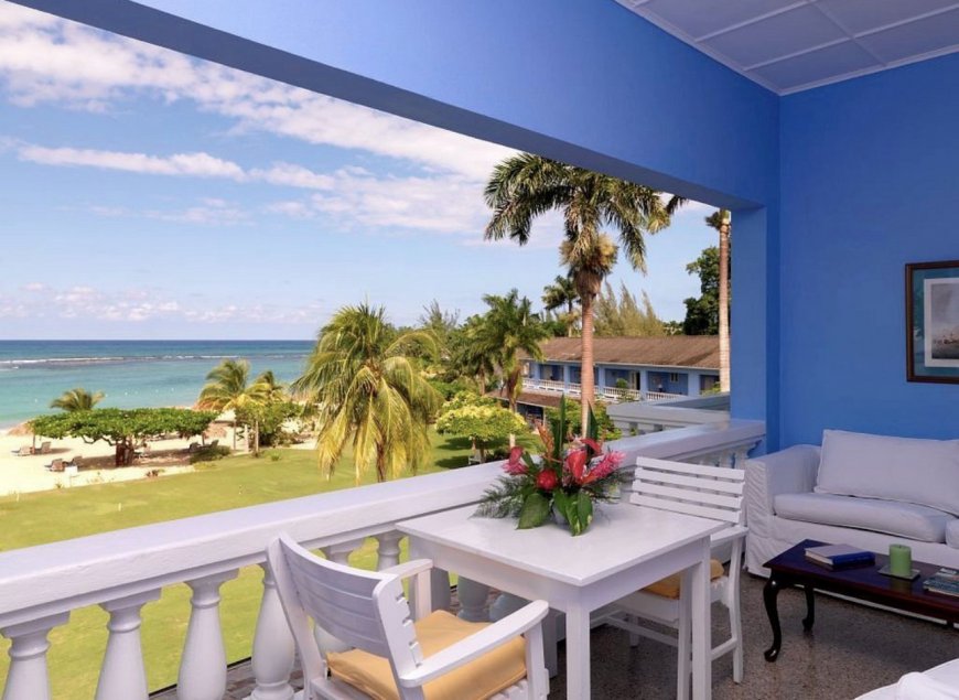 Where Luxury Meets Romance : The Jamaica Inn Hotel