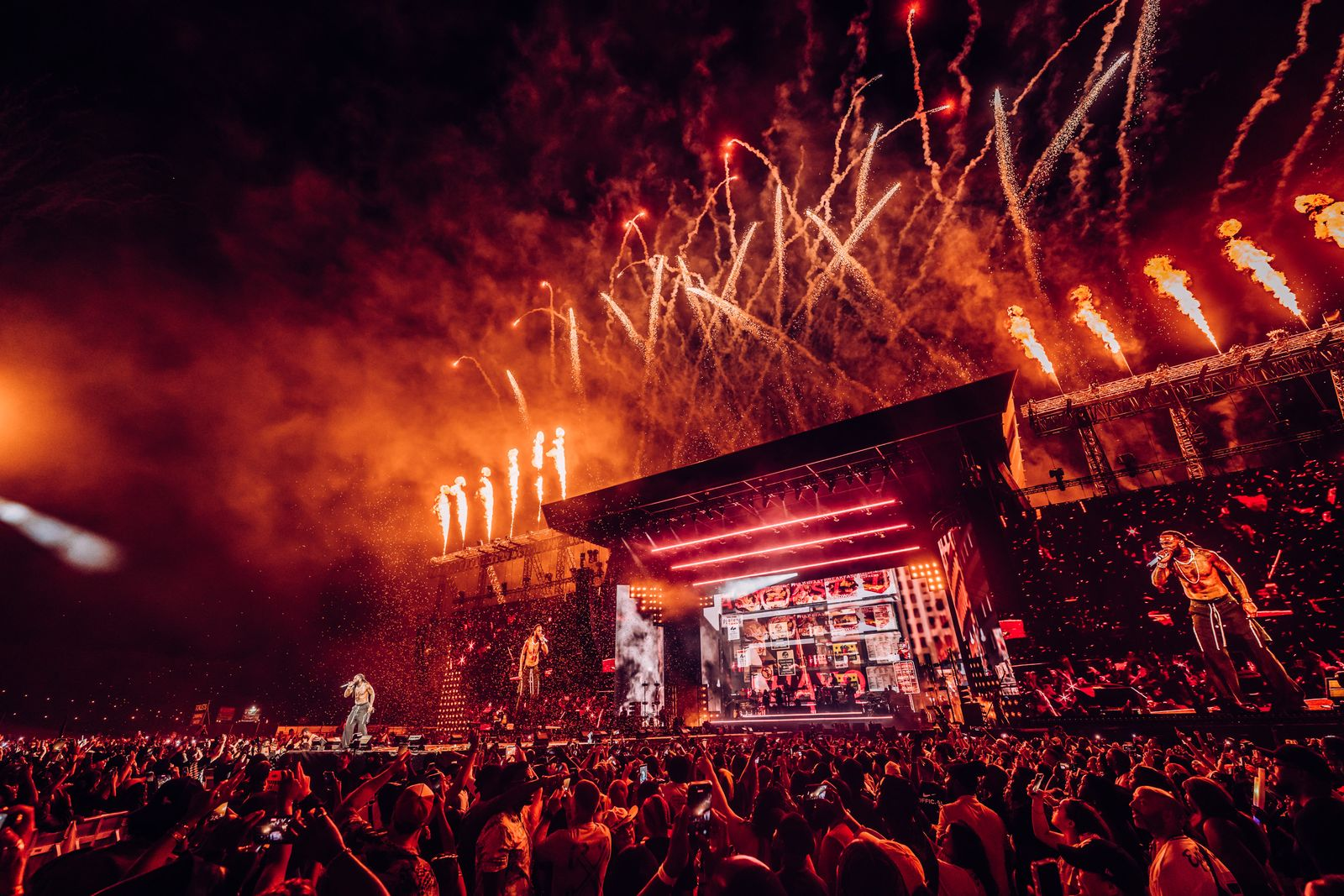 REGGAE LAND DELIVERS ITS BIGGEST EDITION YET AS VYBZ KARTEL, BURNA BOY, BEENIE MAN & MORGAN HERITAGE MAKE HISTORY AT THE NATIONAL BOWL
